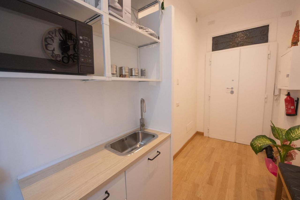 Domus Castroni Germanico Acomodação com café da manhã Roma Exterior foto